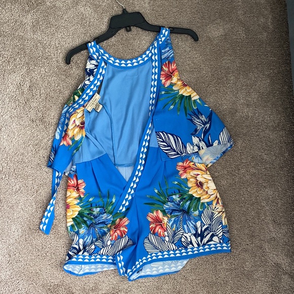 Women’s tropical romper size small - Picture 2 of 3
